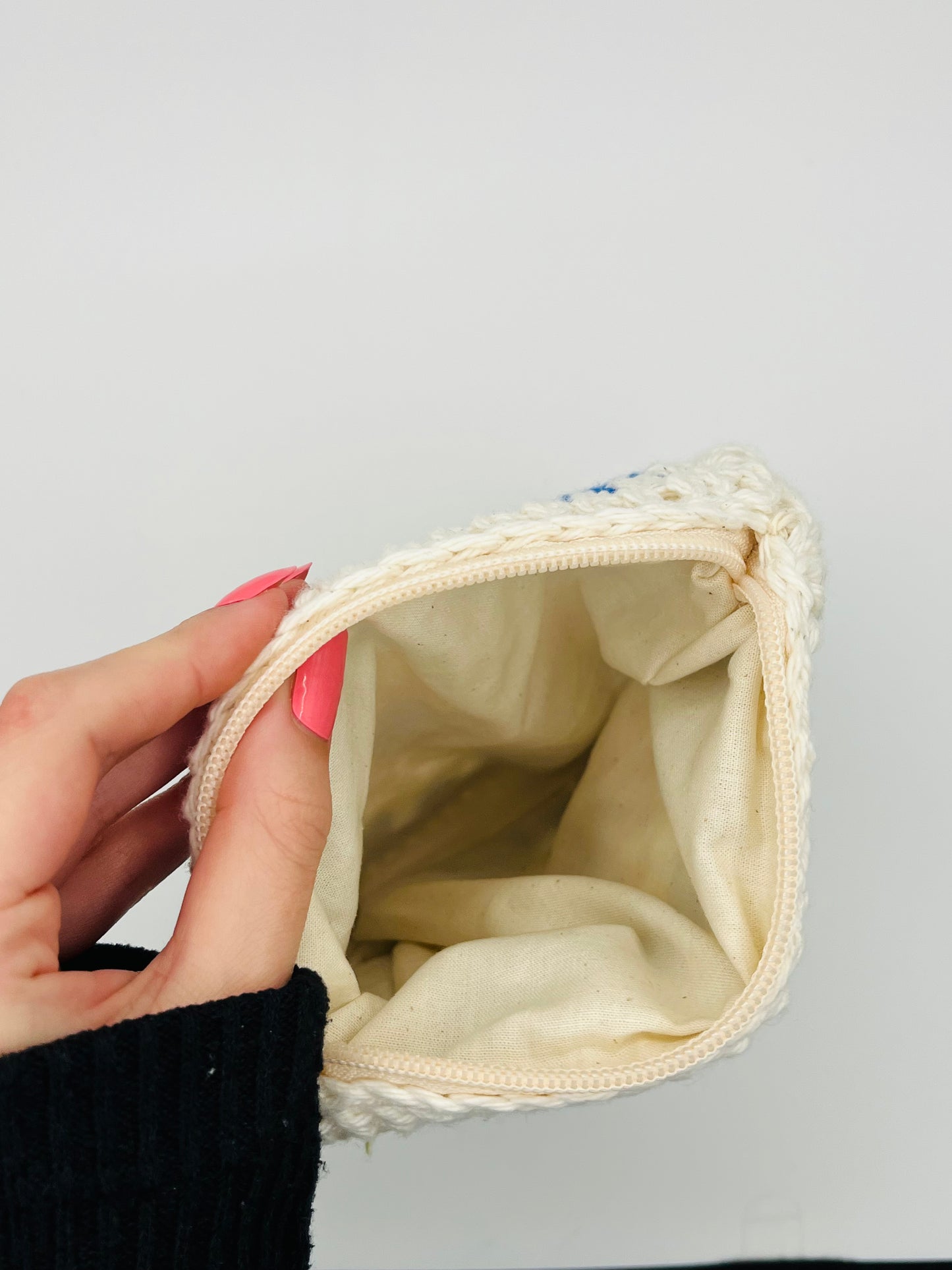 Blue & Cream Crochet Zipper Pouch