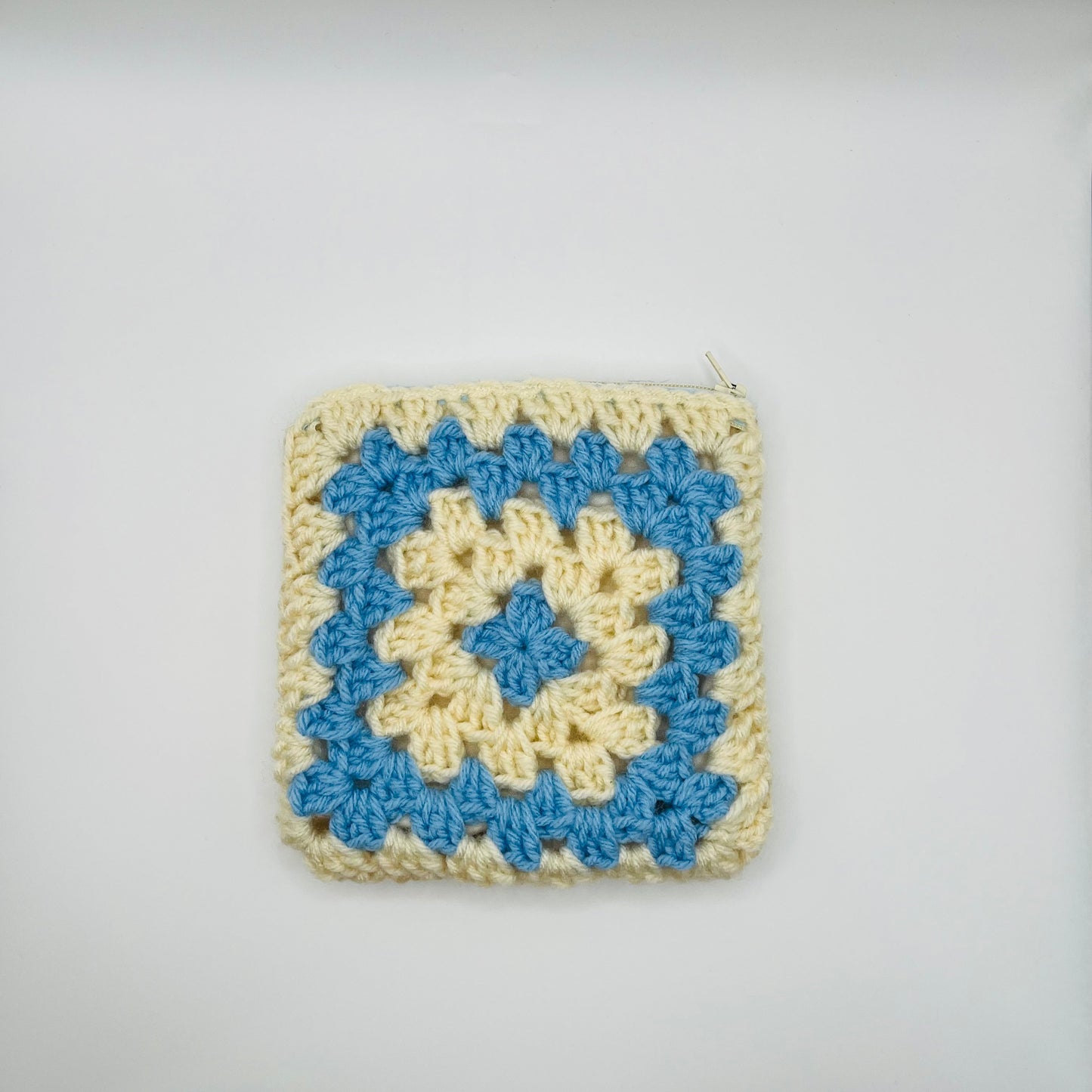 Crochet blue & Cream Zipper Pouch