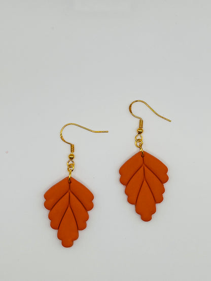 Scalloped Leaf Dangle Clay Earring