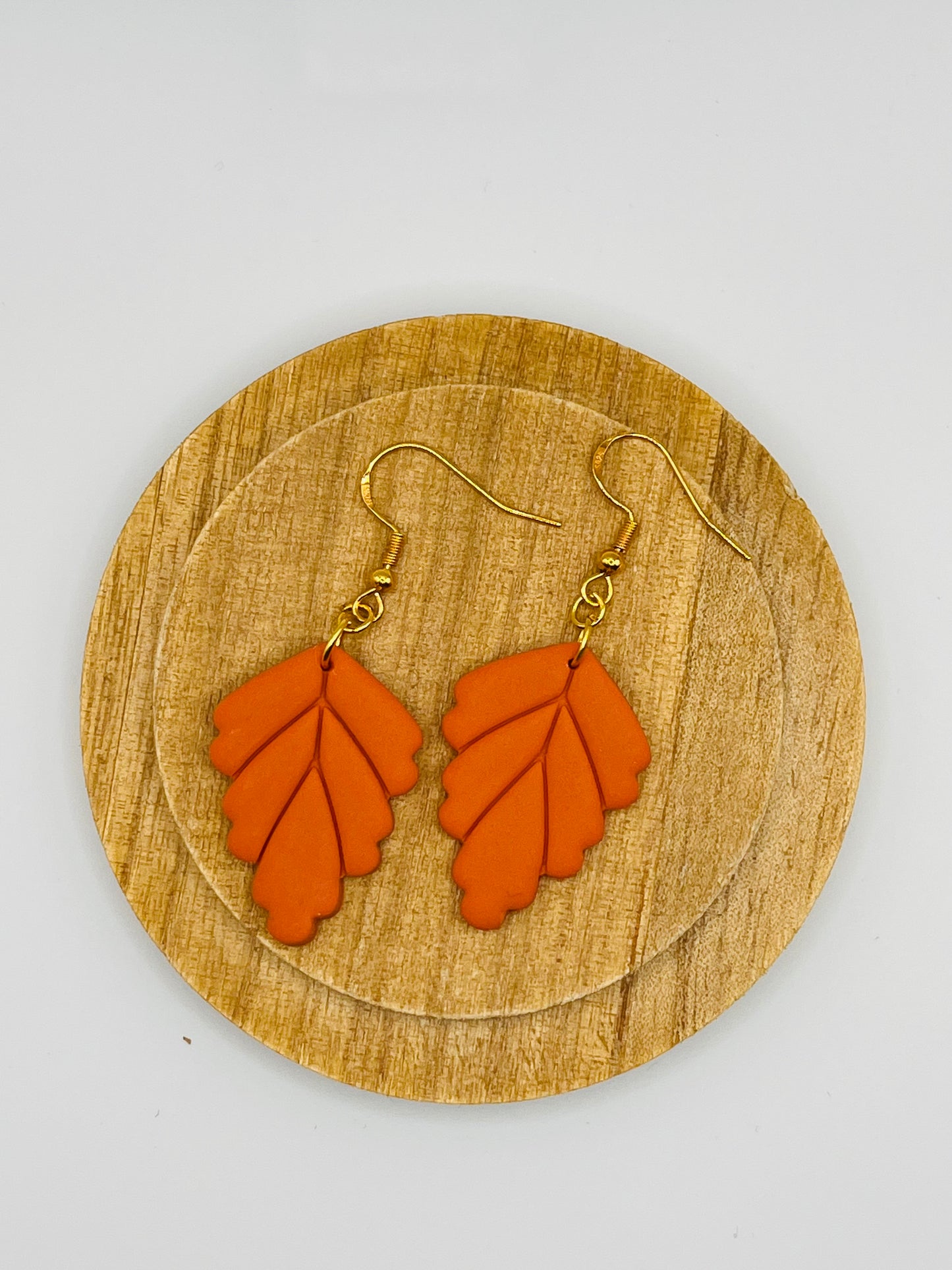 Scalloped Leaf Dangle Clay Earring